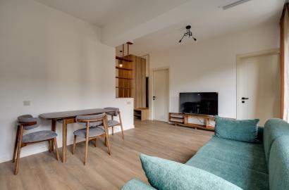 продается квартира с новым ремонтом 3-комнаты